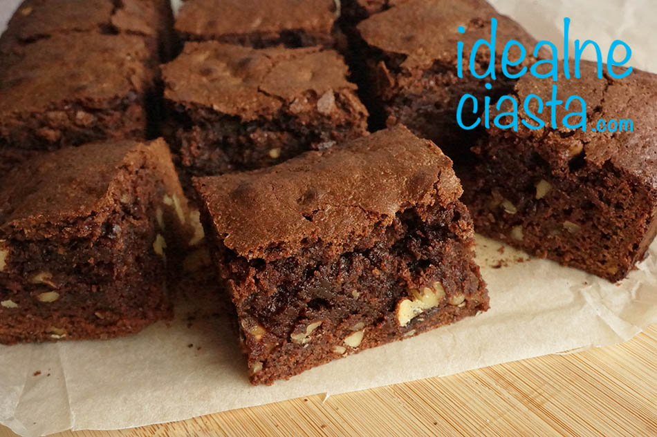brownie z orzechami