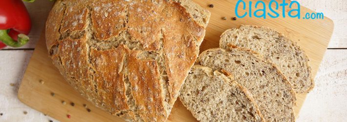chleb z garnka pszenno-zytni z ziarnami