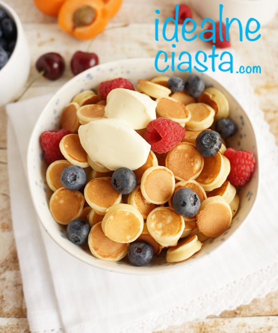 mini pancakes jogurtowe